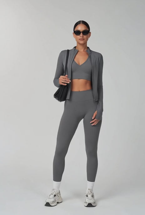 Women’s Seamless Activewear Set – 3 Piece Gym Outfit